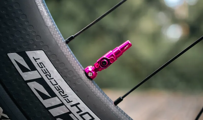 Muc-Off Tubeless Bicycle Tyre Valves Big Bore Lite - Black-5