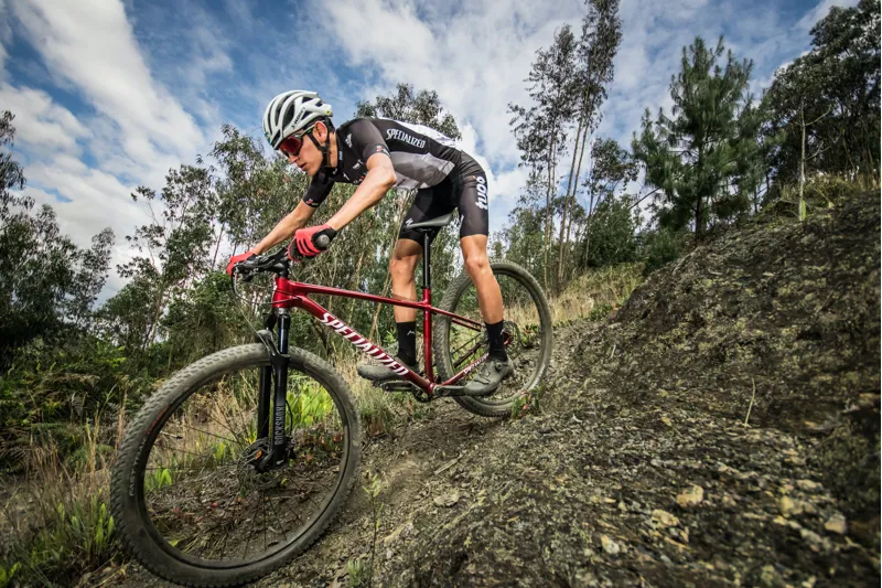 2025 Specialized Chisel Comp Mountain Bike - Gloss Ion/Smoke Liquid-3