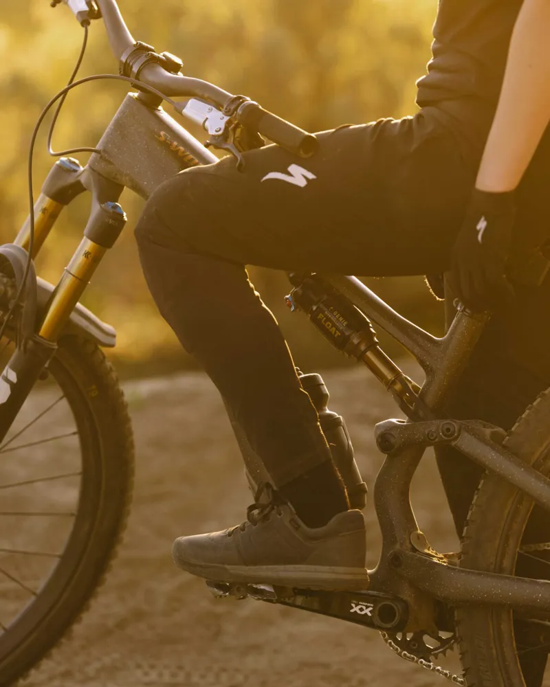 2025 S-Works Stumpjumper 15 Mountain Bike - Gunmetal/Clay-5