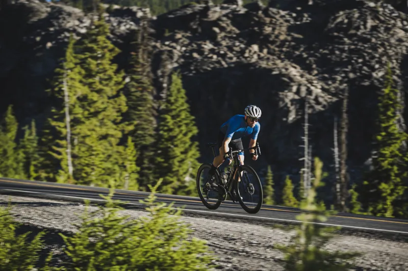 2025 Giant Propel Advanced Pro 0 Di2 Mens Road Bike - Gloss Mercury-3