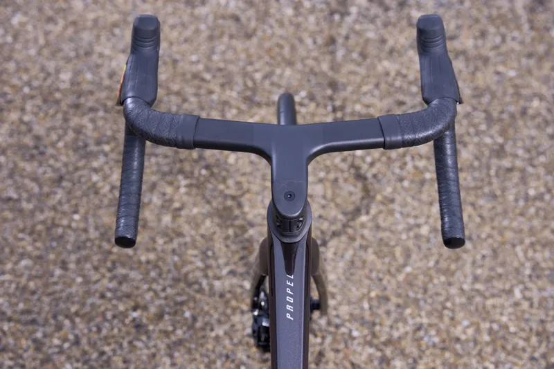 2027 Giant Propel Advanced Pro 0 Di2 Road Bike - Obsidian Pulse-4