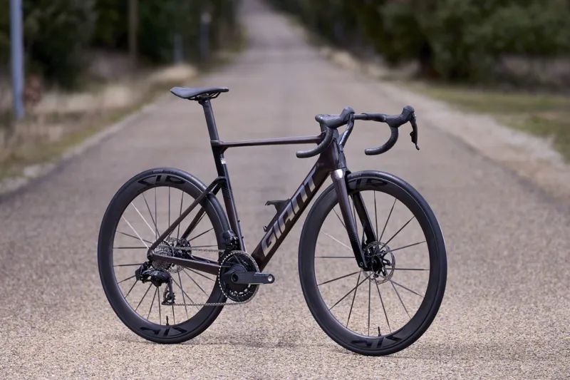 2027 Giant Propel Advanced Pro 0 AXS Road Bike - Obsidian Pulse-8