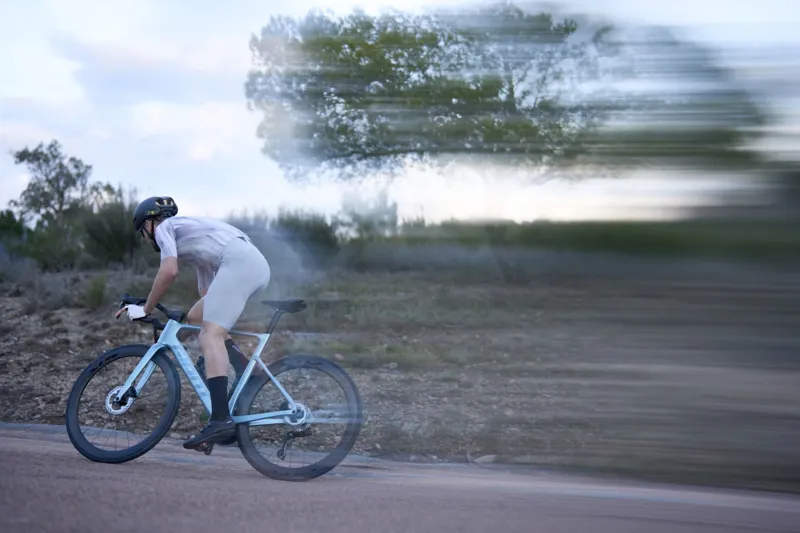 2027 Giant Propel Advanced Pro 1 Di2 Road Bike - Cryo Silver-7