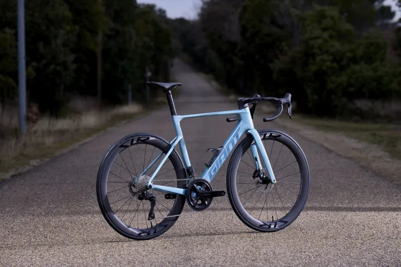 2027 Giant Propel Advanced Pro 1 Di2 Road Bike - Cryo Silver-8