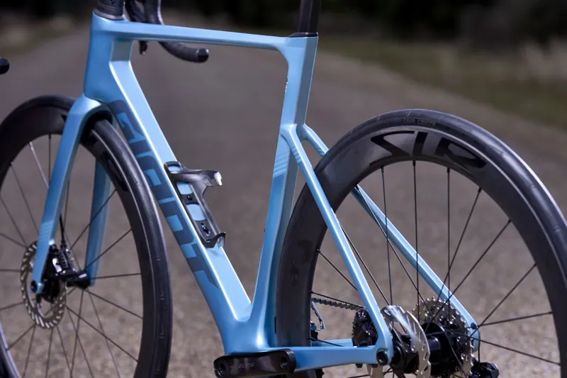 2027 Giant Propel Advanced Pro 1 Di2 Road Bike - Cryo Silver-9