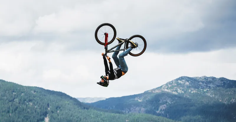 Marzocchi Bomber DJ Grip 26 Tapered Fork 100mm/20TA x 110mm/37mm - Red-3