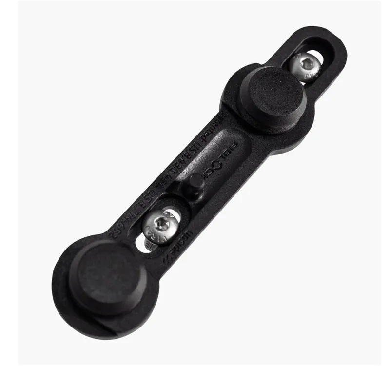 Muc-Off x Fidlock Twist Bottle 450ml with Bike Base - Smoked-5