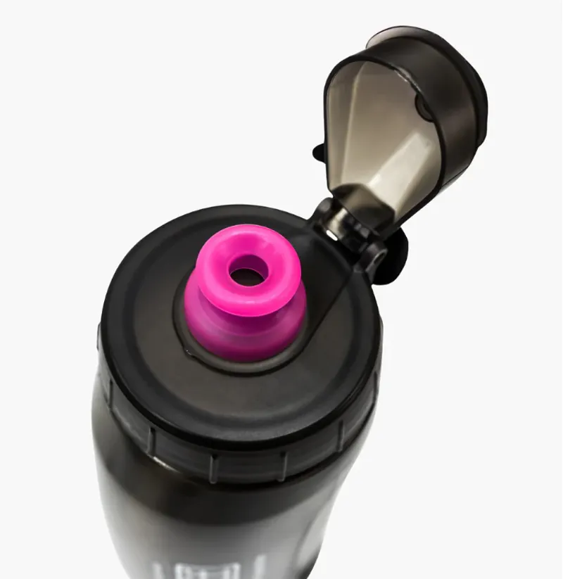 Muc-Off x Fidlock Twist Bottle 590ml with Bike Base - Smoked-3