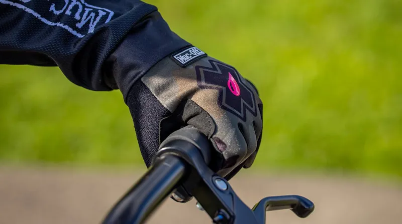 Muc-Off Youth Rider Kids Mountain Bike Gloves - Camo-2