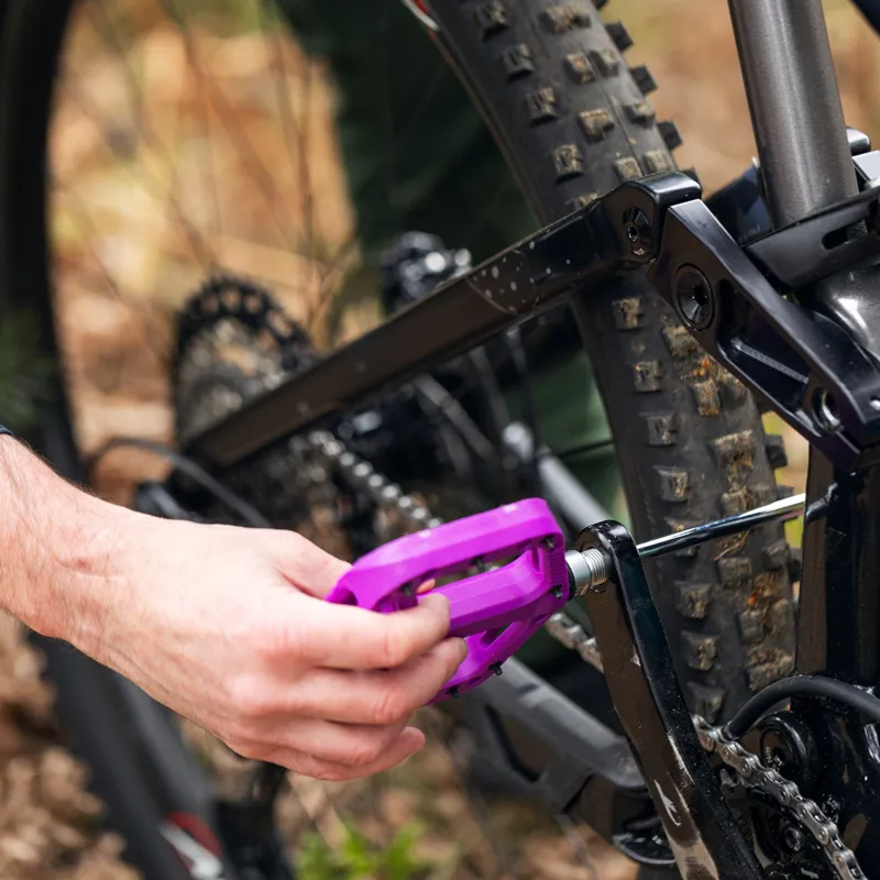 Oxford Loam 20 Nylon Flat Bike Pedals - Purple-2