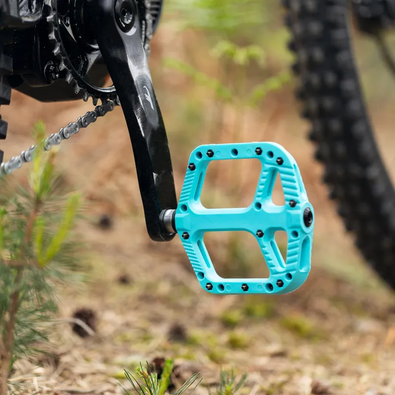 Oxford Loam 20 Nylon Flat Bike Pedals - Turquoise-1