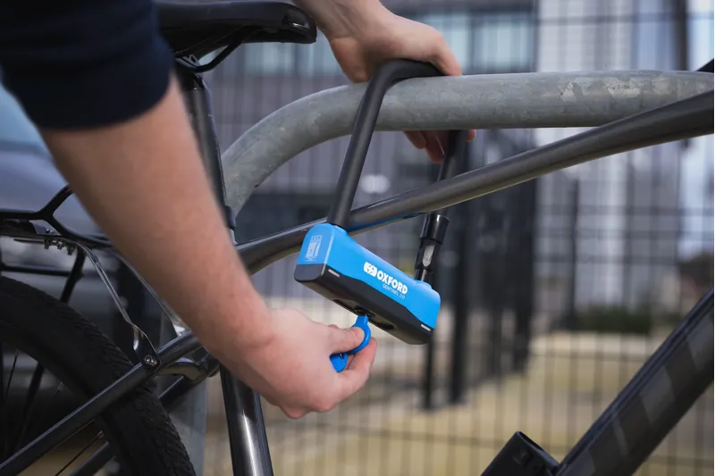 Oxford Sentinel 2.0 Bicycle U-Lock 320mm with 1.2m Cable - Long Duo-3