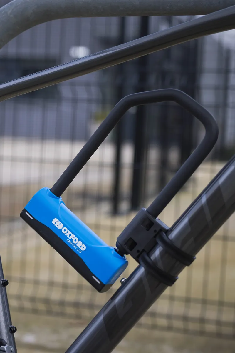 Oxford Sentry 2.0 U-Lock Long 320 x 108mm Bicycle Lock-5