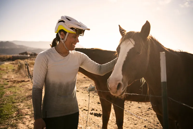 Specialized Ambush Mountain Bike Helmet - White Mountains-3
