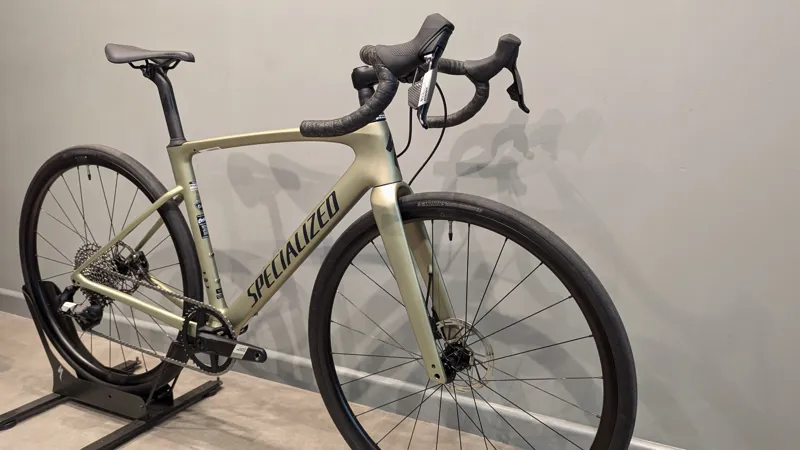 Ex-Demo: 2024 Specialized Roubaix SL8 Sport Apex Road Bike - 54cm-2