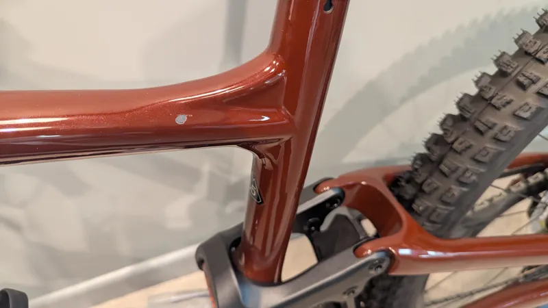 Shop Soiled: 2023 Specialized Enduro Expert Mountain Bike - S5-4