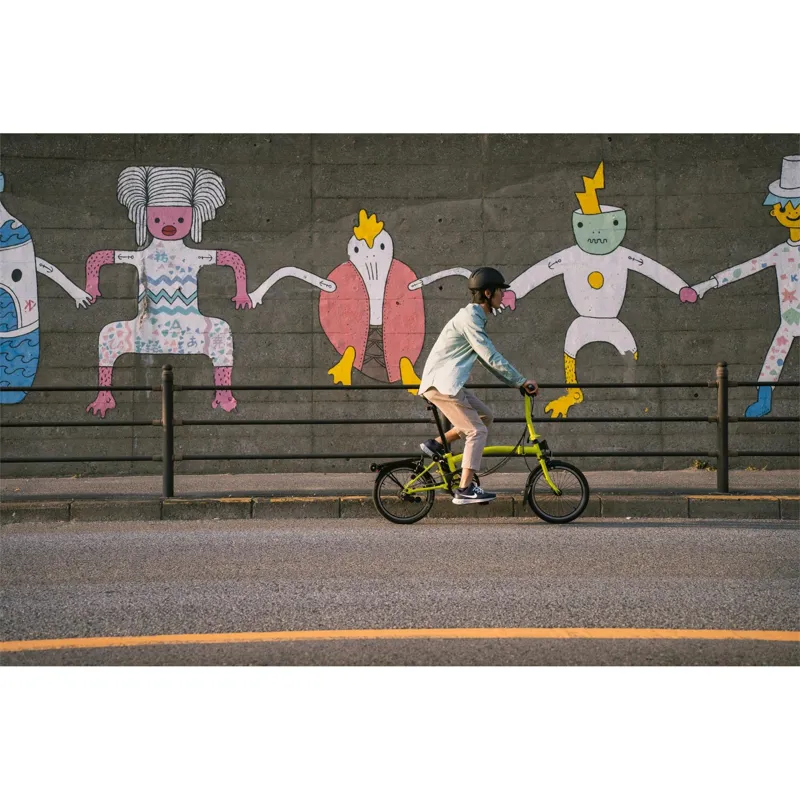 Panaracer Agilest for Brompton Folding 16 x 1.35 Road Tyre - Black/Amber-2