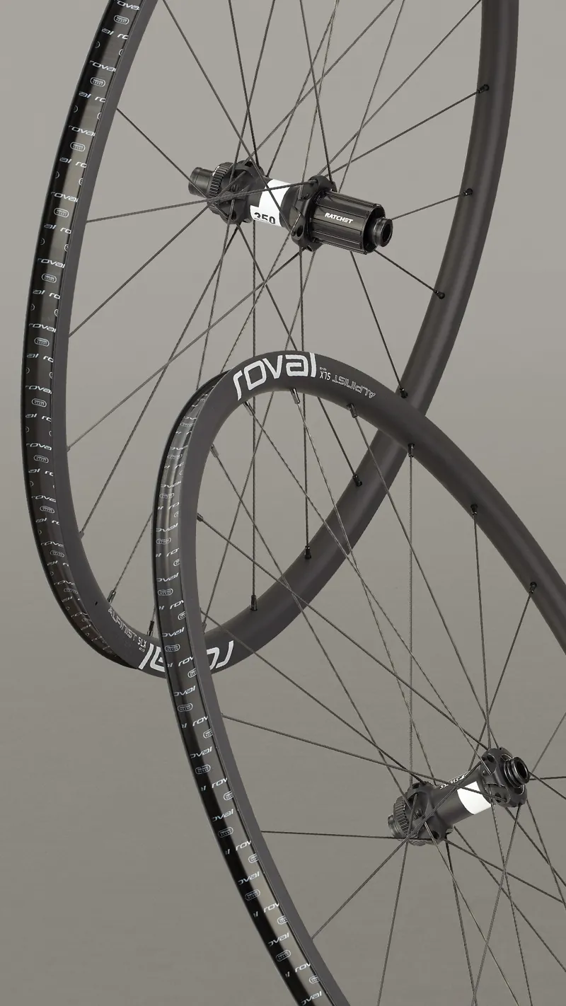 Roval Alpinist SLX Disc 700c Road Bike Wheelset - Black/Charcoal-7