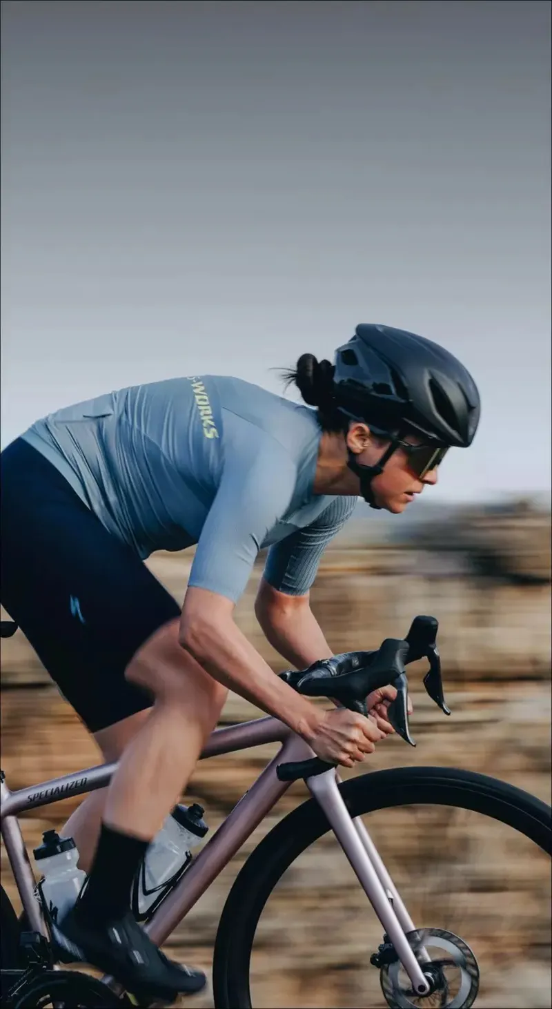 Roval Alpinist Road Bike Drop Handlebars - Satin Carbon/Gloss Black-7