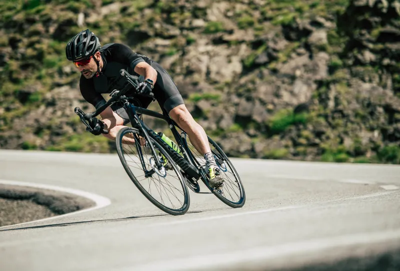 2025 Merida Scultura 8000 Road Bike - White/Red-3