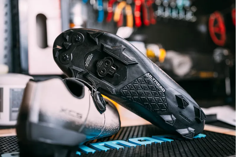 Shimano MT001 MTB SPD Cleats Multi-Entry - Pair-3