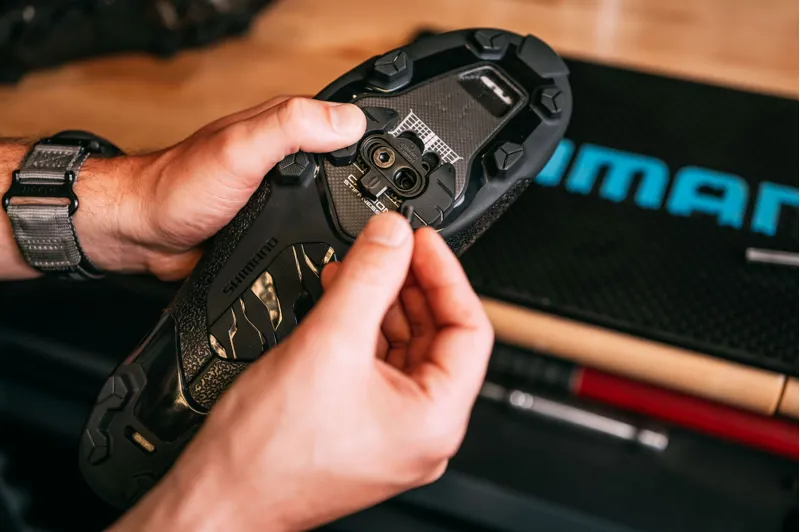 Shimano MT001 MTB SPD Cleats Multi-Entry - Pair-1