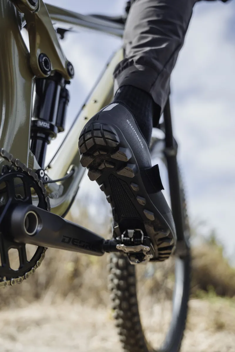 Shimano PD-MT520 MTB SPD Pedal with SM-SH51 Cleats-11