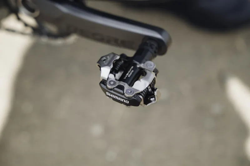 Shimano PD-MT520 MTB SPD Pedal with SM-SH51 Cleats-9