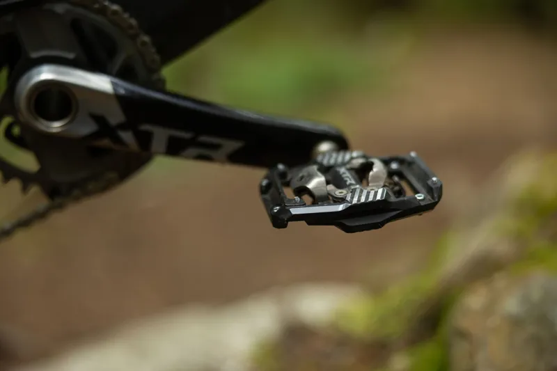 Shimano XTR PD-M9220 Trail Wide Platform Pedals - Grey/Black-6