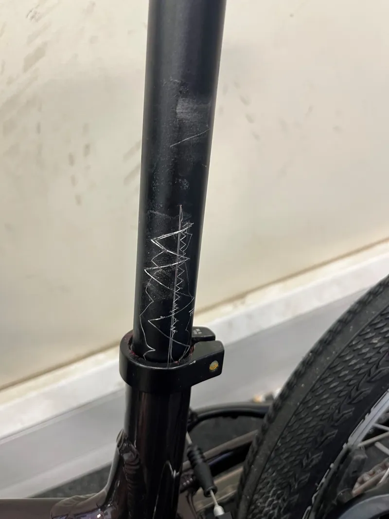 Shop Soiled: Specialized Jett 16 Single Speed Kids Mountain Bike-2