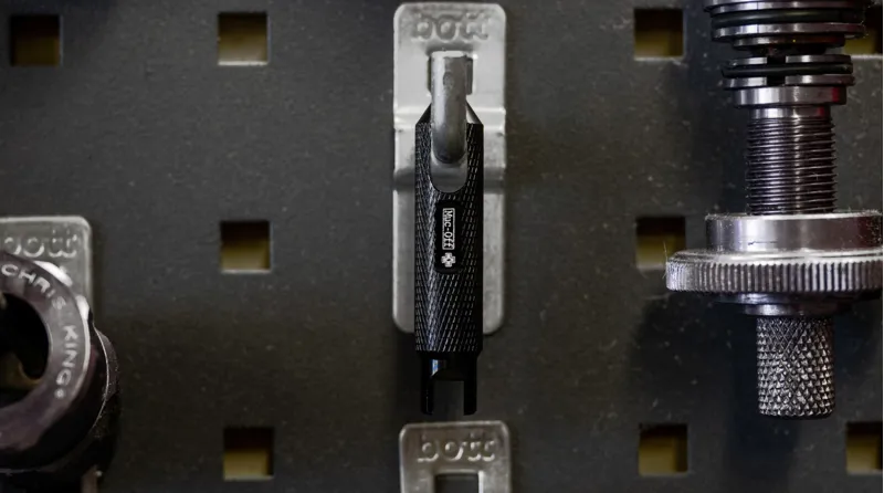 Muc-Off Valve Core Remover - Black-4