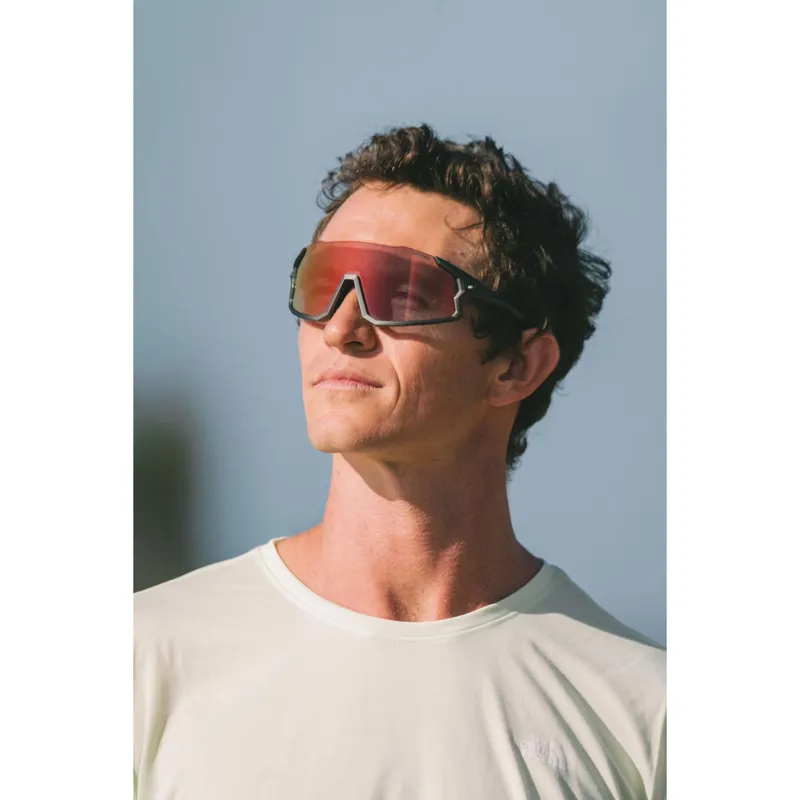 Tifosi Stash Clarion Fototec Lens Cycling Sunglasses - Matte Gunmetal-1