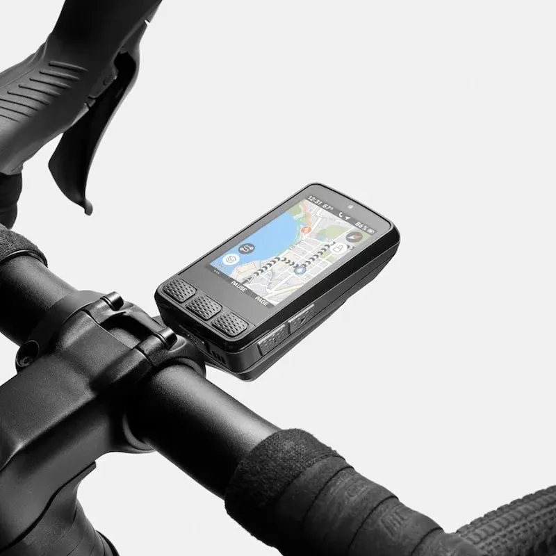 Wahoo Elemnt Roam 3 GPS Cycling Computer - Black-1