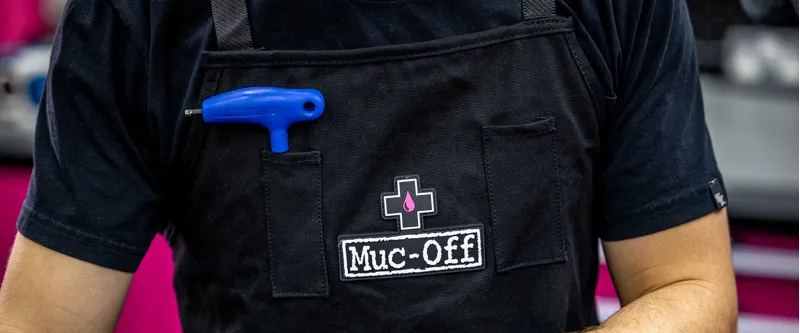 Muc-Off Workshop Apron - Black-1