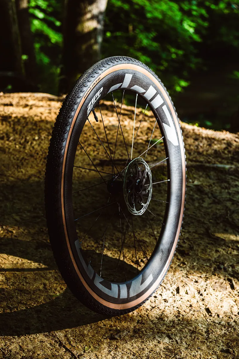 Goodyear for Zipp XPLR Inter Tubeless Tyre 700x45c A1 - Black-2