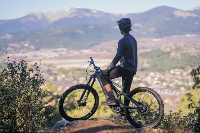 2025 Specialized Turbo Levo Comp Alloy Electric Mountain Bike - Midnight - S2-2
