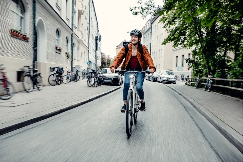 Specialized Turbo Como 4.0 Electric Hybrid Bike - Gloss Cast Black-4