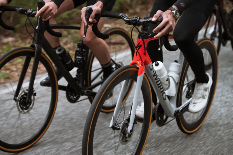 2022 Specialized Roubaix Comp SRAM Rival eTap AXS Road Bike - Carbon-2