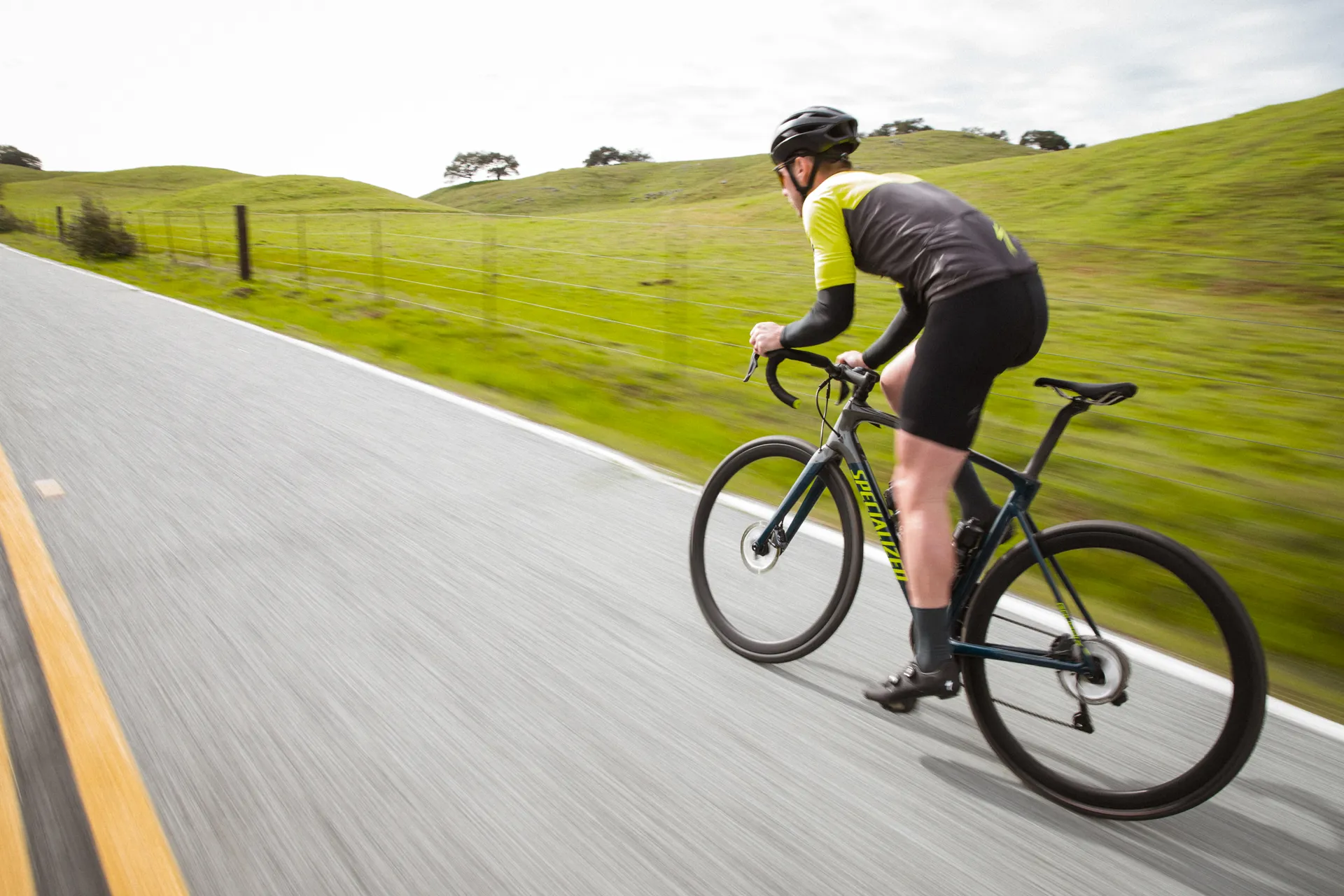 2022 Specialized Roubaix Pro Road Bike Chameleon Silver Green