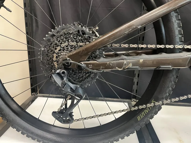 Ex-Demo: Specialized Turbo Levo SL 2 Comp Carbon E-Mountain Bike - S3-6