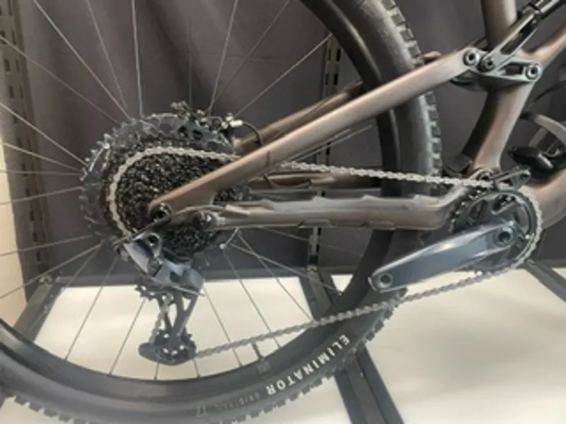 Ex-Demo: 2023 Specialized Stumpjumper Evo Comp Mountain Bike - S4-3