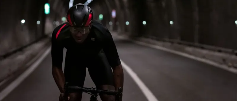 MET Manta Road Cycling Helmet with MIPS - Absolute White-10