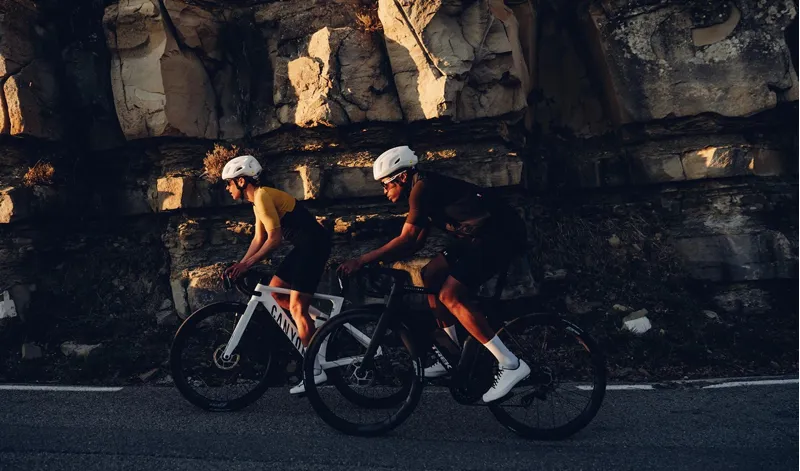 SRAM Force AXS E1 DUB Thread Mount Crankset with Power Meter Spider 46-33T-2