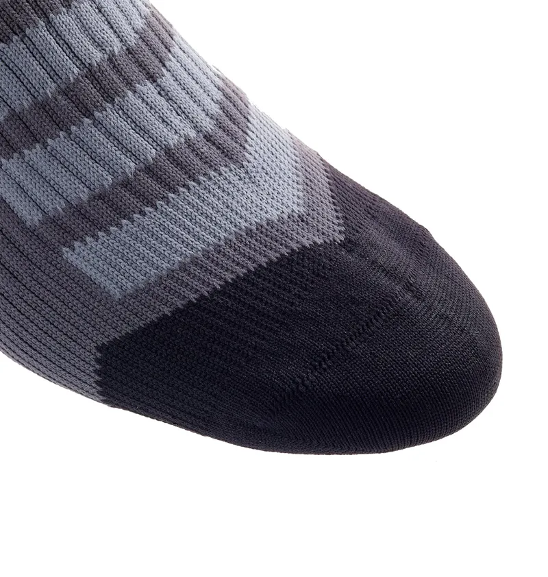 sealskinz winter cycling socks
