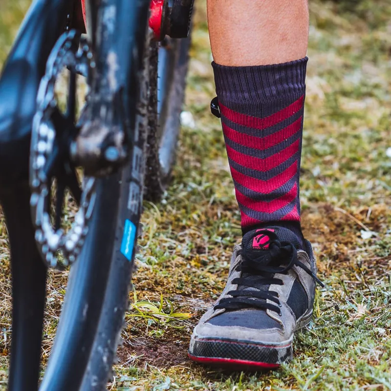 SealSkinz Waterproof Cold Weather Mid Length Sock with Hydrostop-1