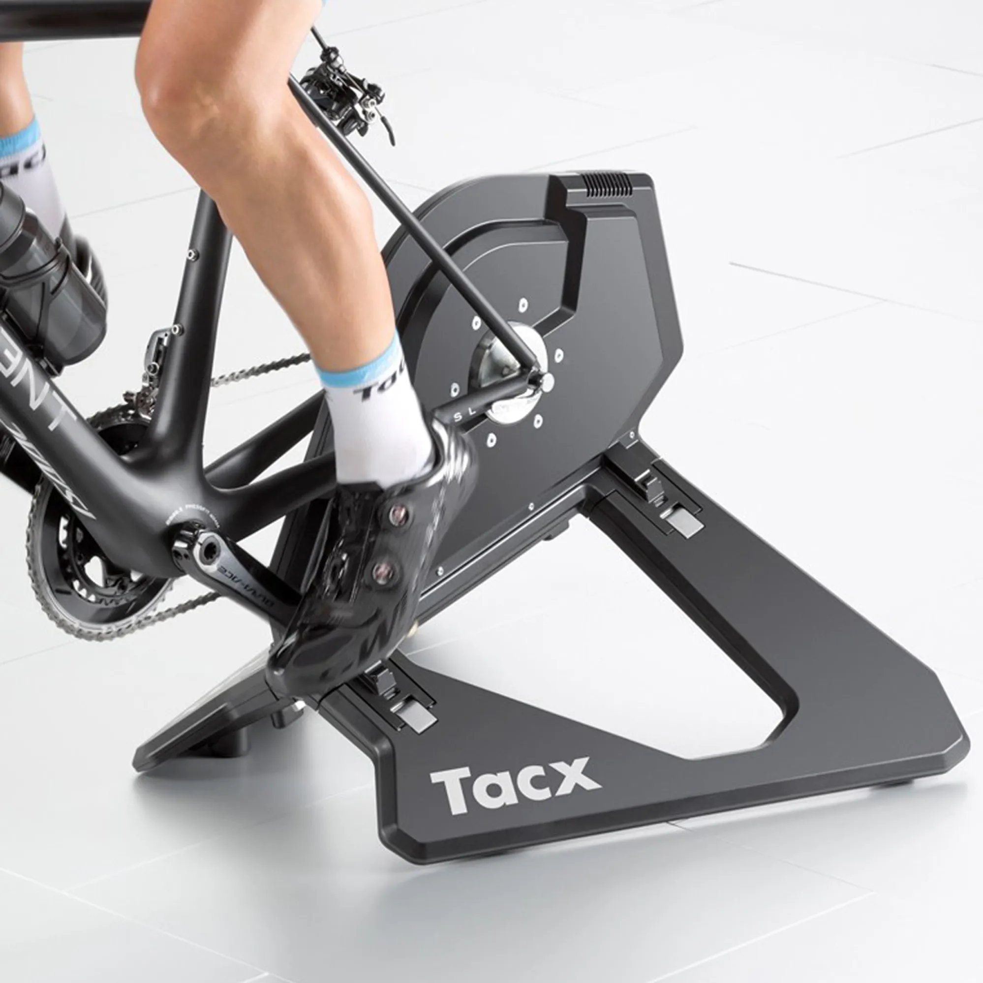 Tacx Neo Smart Direct Drive Turbo Trainer Black - Main Image
